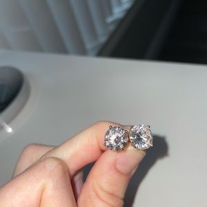 COPY - Diamond stud earrings